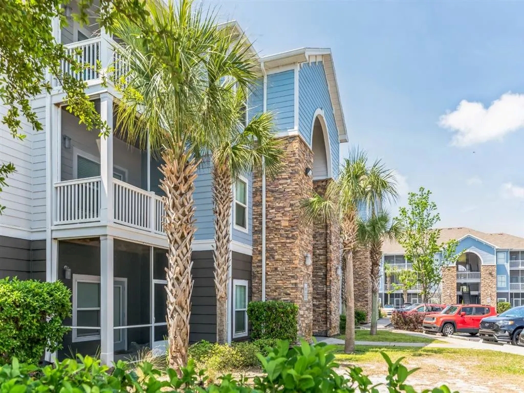 exterior view of Westshore Palms located in Panama City, FL